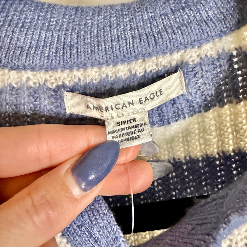 NWT American Eagle Striped Blue and Cream Knit Sweater - Picture 8 of 10